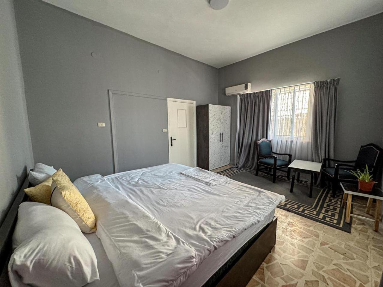 Hotel Beit Ahlan Amman Esterno foto