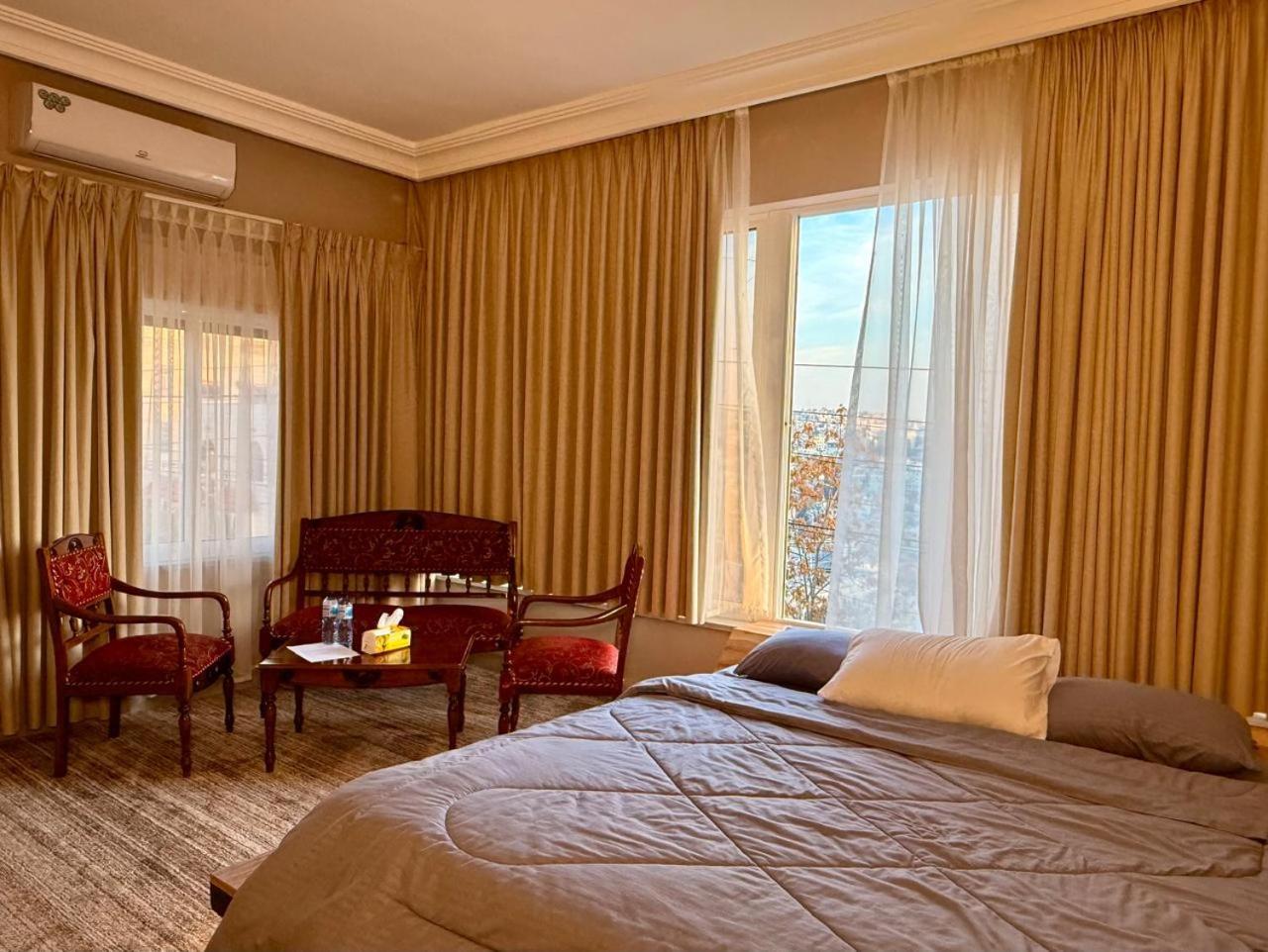 Hotel Beit Ahlan Amman Esterno foto