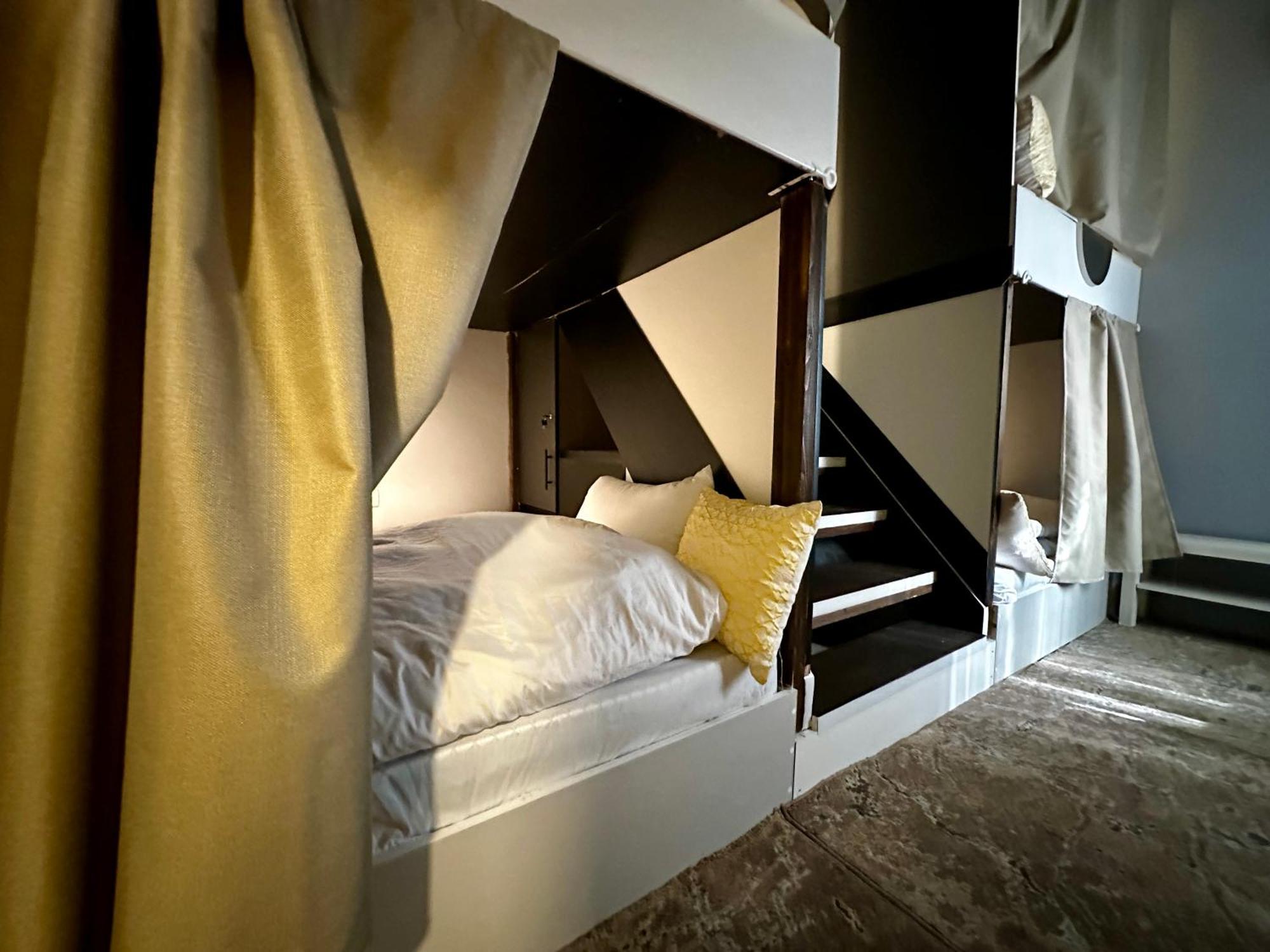 Hotel Beit Ahlan Amman Esterno foto