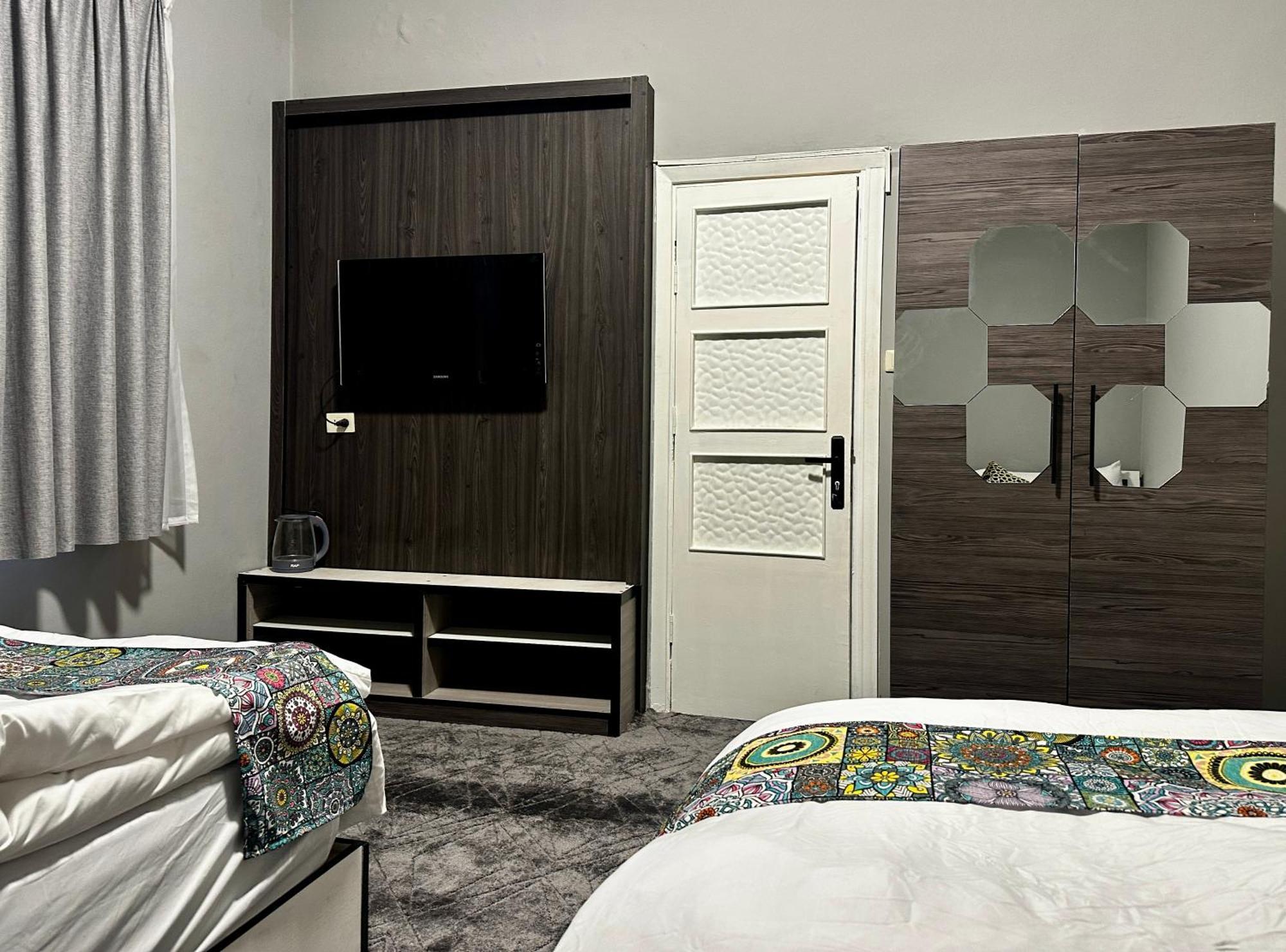 Hotel Beit Ahlan Amman Esterno foto