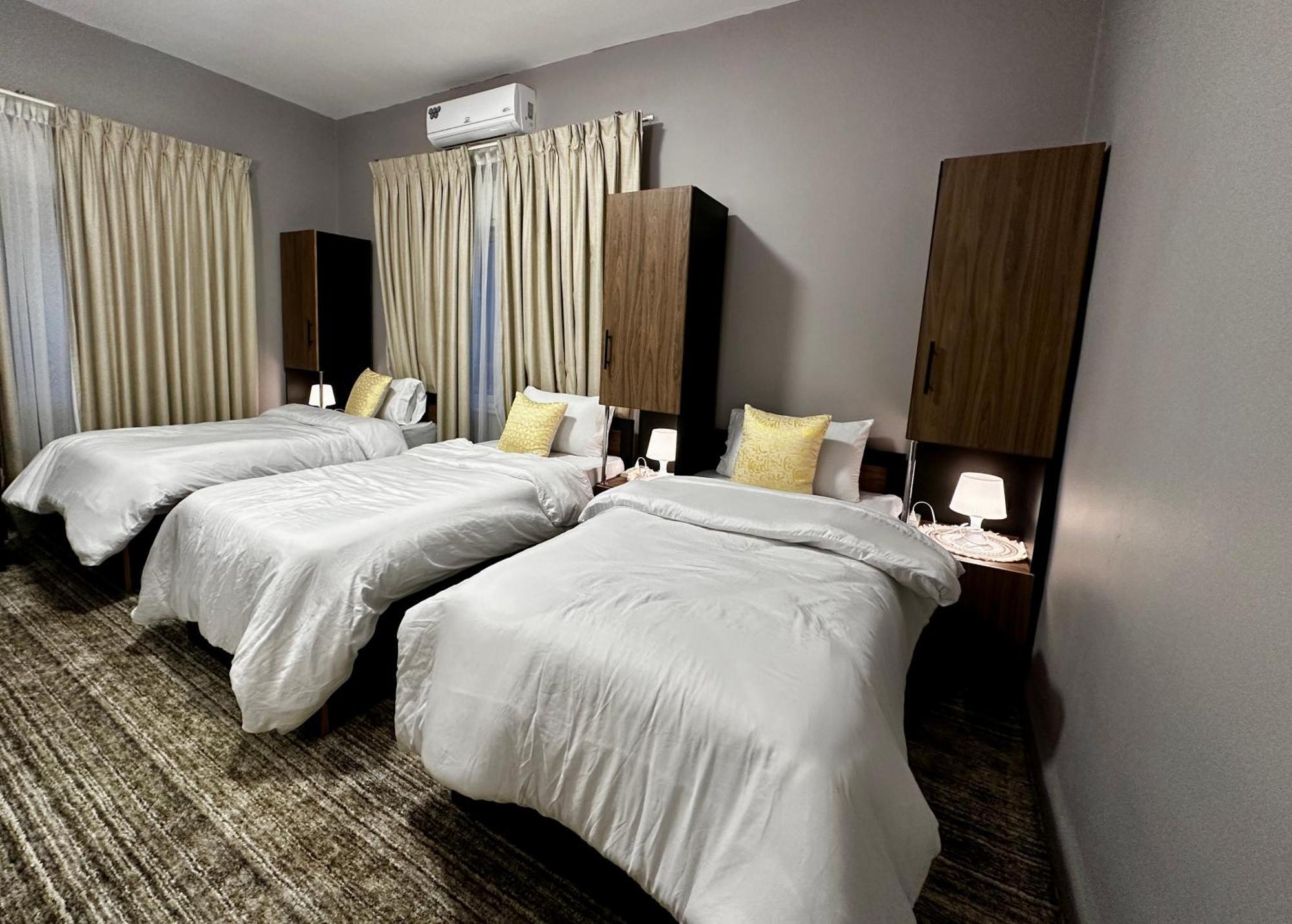 Hotel Beit Ahlan Amman Esterno foto